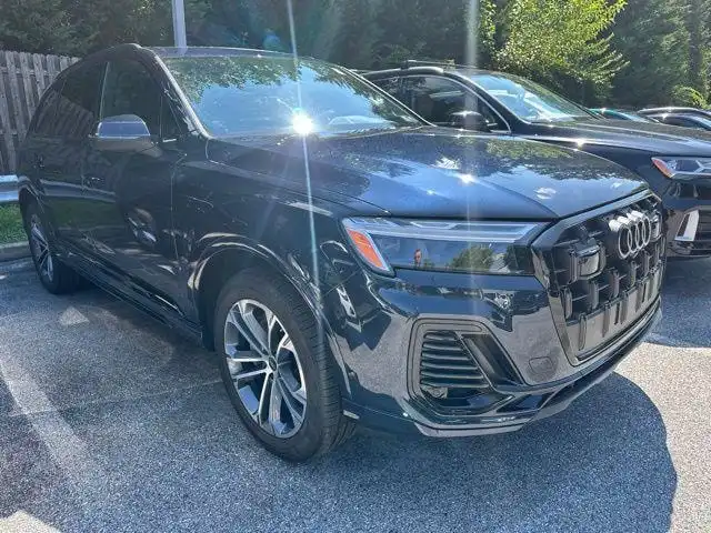 2026 Audi Q7 45 Premium quattro Tiptronic's photo