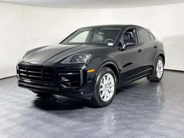 2024 Porsche Cayenne Base's photo