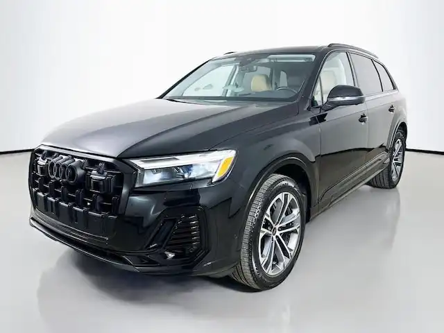 2025 Audi Q7 45 Premium Plus quattro Tiptronic's photo