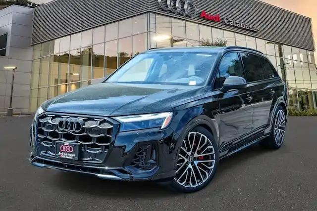 2026 Audi SQ7 Premium Plus quattro Tiptronic's photo