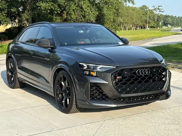 2026 Audi RS Q8 Base's photo