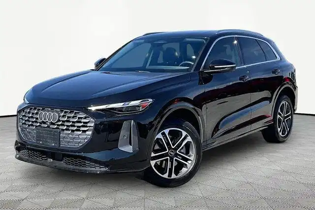 2025 Audi Q5 40 Premium's photo