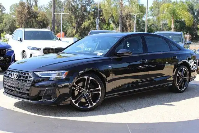 2026 Audi A8 55 TFSI L quattro Tiptronic's photo