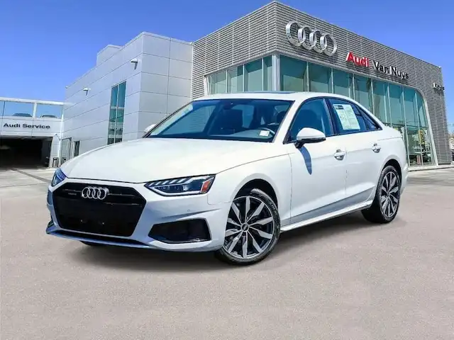 2023 Audi A4 40 TFSI Premium Plus quattro S tronic's photo