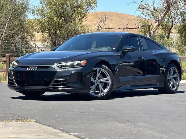 2023 Audi e-tron GT Premium Plus quattro's photo