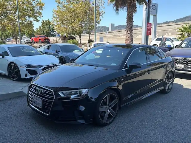 2017 Audi A3 2.0T quattro S tronic Premium Plus's photo
