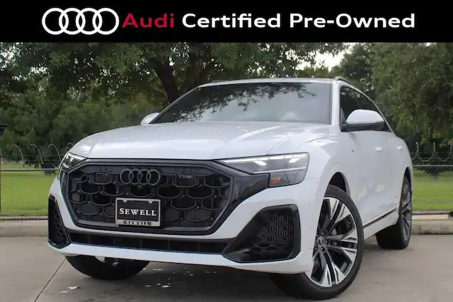 2025 Audi Q8 55 Premium Plus quattro Tiptonic's photo