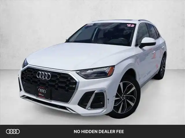 2022 Audi Q5 45 Premium Plus's photo