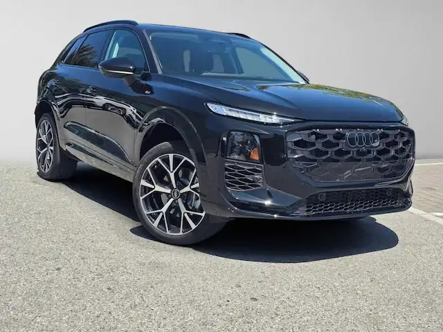 2026 Audi Q3 S line quattro's photo