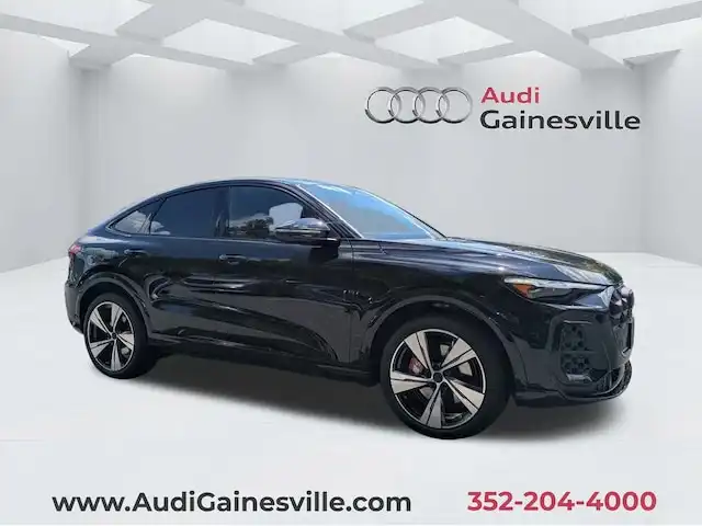 2026 Audi RS Q8 Base's photo