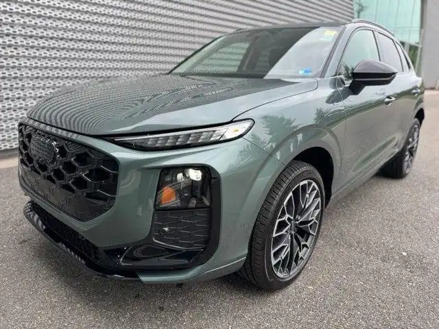 2026 Audi Q3 S line quattro's photo
