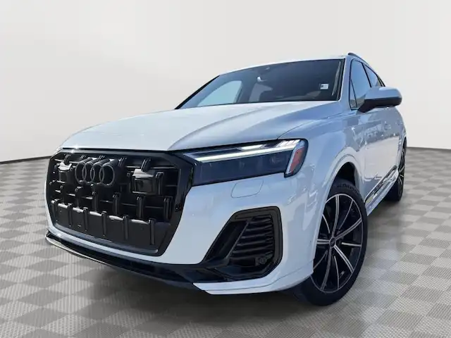 2025 Audi Q7 45 Premium Plus quattro Tiptronic's photo