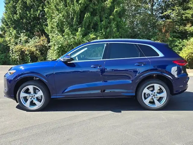 2026 Audi Q5 Premium Plus quattro's photo