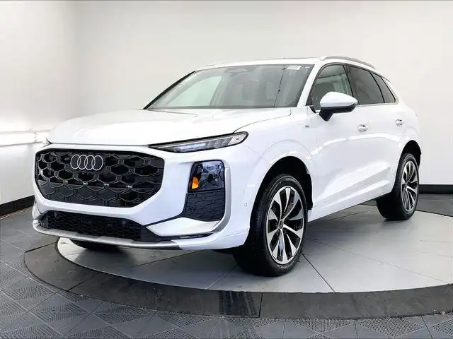 2026 Audi Q3 S line quattro's photo