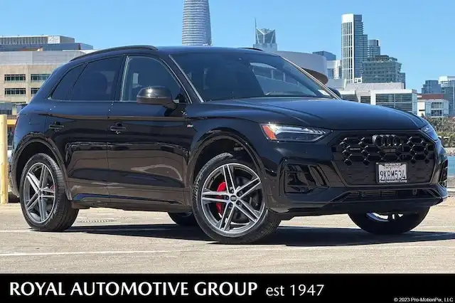 2024 Audi Q5 55 e Prestige's photo
