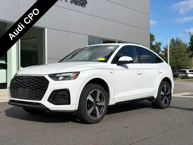 2023 Audi Q5 Sportback 45 Premium Plus's photo