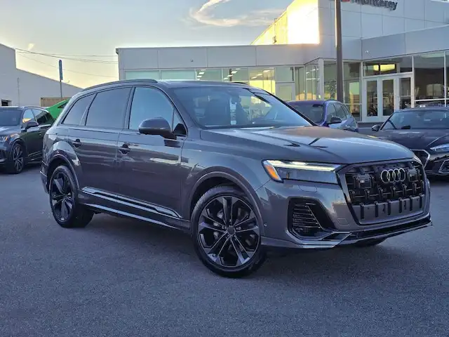 2026 Audi Q7 55 Premium Plus quattro Tiptronic's photo