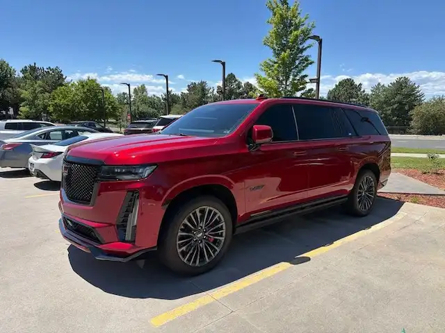 2023 Cadillac Escalade ESV V-Series's photo
