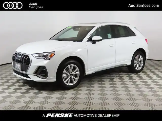2025 Audi Q3 45 TFSI S Line Premium quattro's photo
