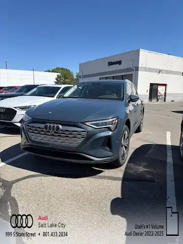 2024 Audi Q8 e-tron 114 kWh Premium Plus quattro 55's photo