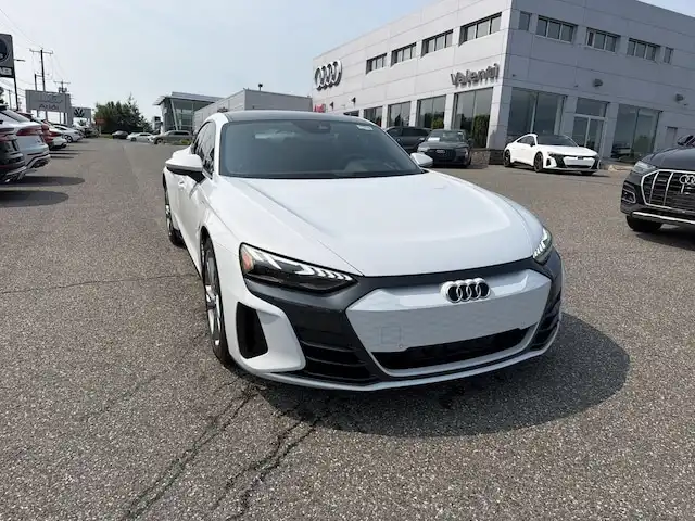 2024 Audi e-tron GT Premium Plus quattro's photo