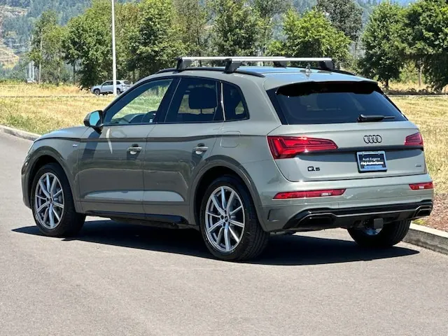2023 Audi Q5 55 e Premium Plus photo 5