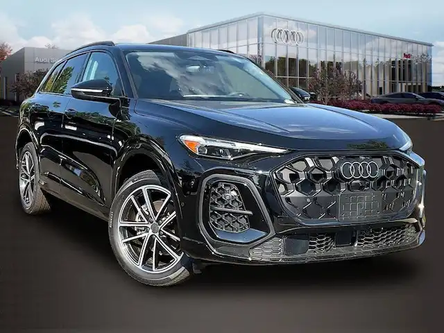 2026 Audi Q5 Premium Plus quattro's photo