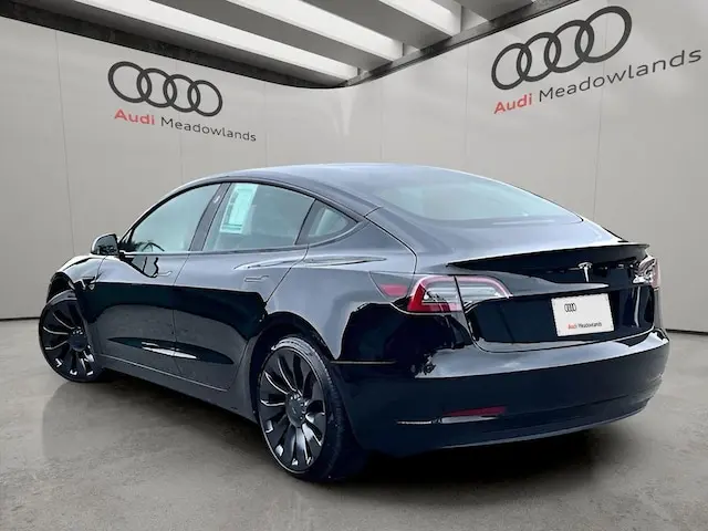 2023 Tesla Model 3 Performance photo 4