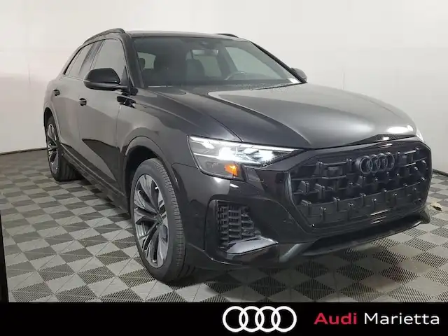 2025 Audi Q8 55 Premium quattro Tiptronic's photo