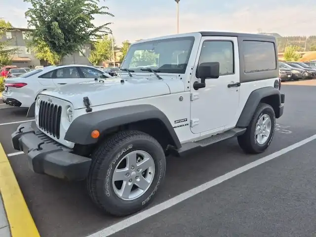 2015 Jeep Wrangler Sport's photo