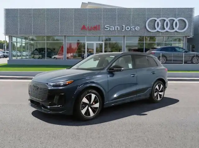 2027 Audi SQ6 e-tron Prestige quattro's photo