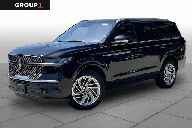 2025 Lincoln Navigator Reserve 4WD's photo