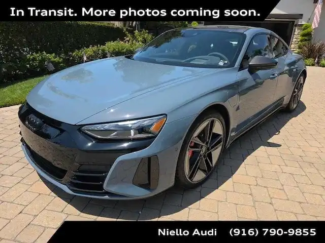 2022 Audi RS e-tron GT Base's photo