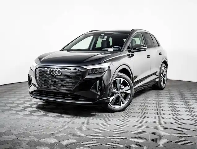 2025 Audi Q4 e-tron 55 Premium Plus quattro's photo