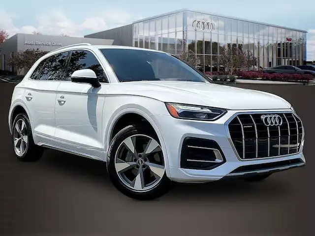 2023 Audi Q5 40 Premium Plus's photo