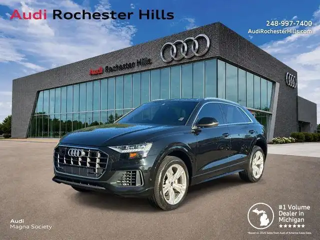 2023 Audi Q8 55 Premium quattro Tiptronic's photo