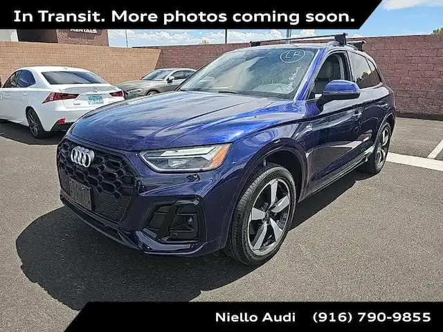 2022 Audi Q5 45 Premium Plus's photo
