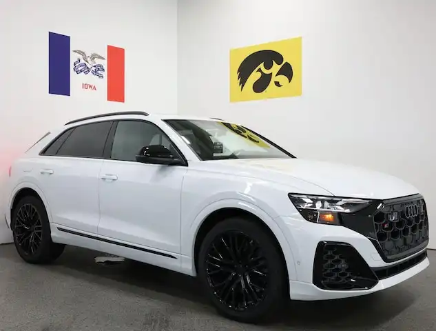 2026 Audi SQ8 Prestige quattro's photo