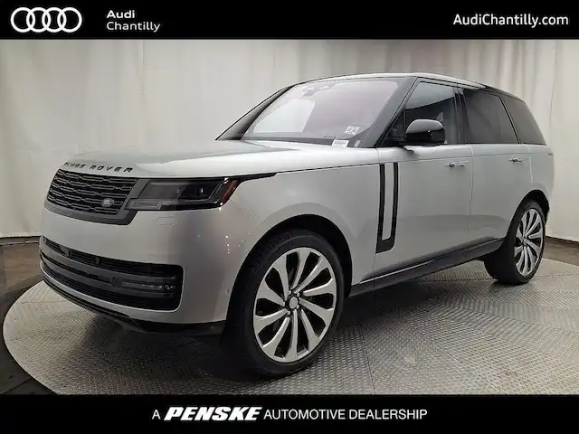 2023 Land Rover Range Rover 3.0 SE SWB's photo