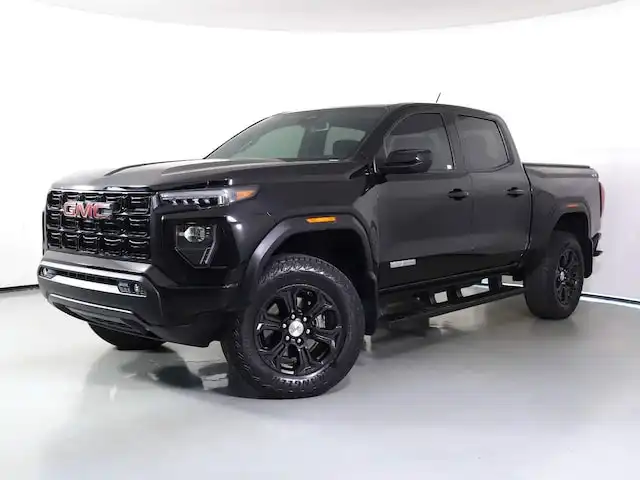 2023 GMC Canyon Elevation 4WD Crew Cab Short Box's photo