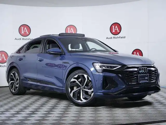 2024 Audi Q8 Sportback e-tron 55 114 kWh Premium Plus quattro's photo