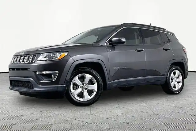 2019 Jeep Compass Latitude's photo
