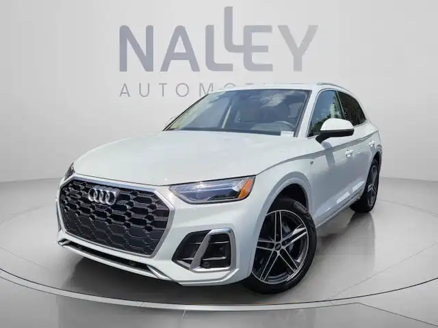 2021 Audi Q5 55 e Premium Plus's photo