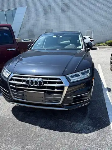 2018 Audi Q5 2.0T quattro S tronic Premium Plus's photo