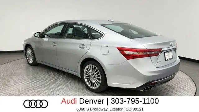 2016 Toyota Avalon Limited photo 4