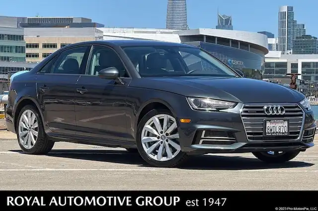 2018 Audi A4 2.0T quattro S tronic Premium's photo