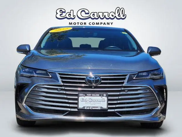 2022 Toyota Avalon Limited photo 3