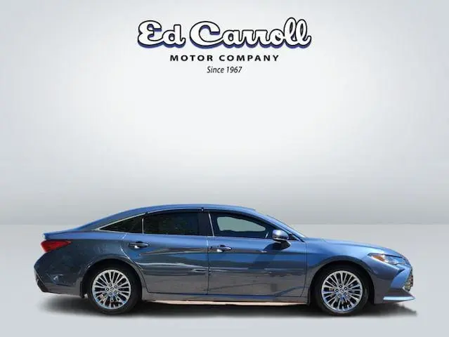 2022 Toyota Avalon Limited photo 5