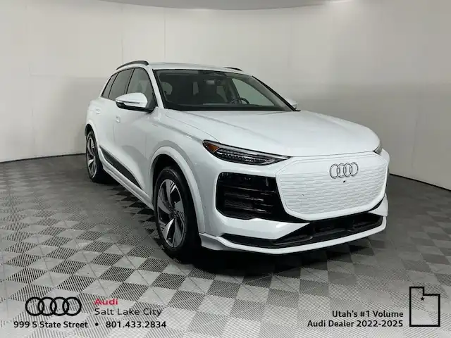 2025 Audi Q6 e-tron Premium Plus quattro's photo