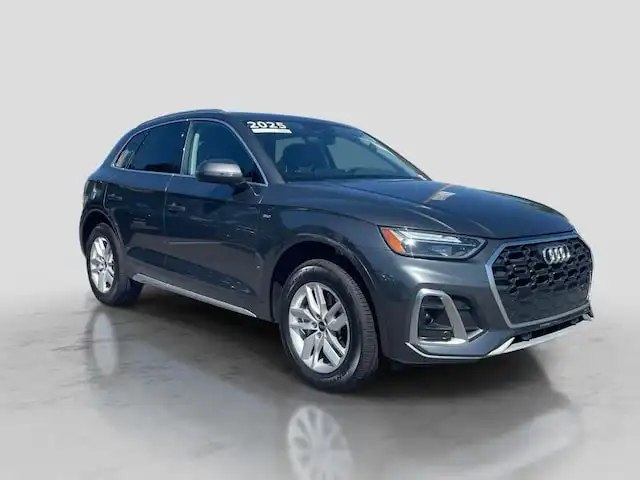 2023 Audi Q5 45 Premium's photo